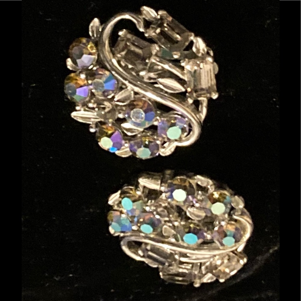 Lisner Rhinestone & Baguette, Clip-On Earrings - Picture 4 of 8